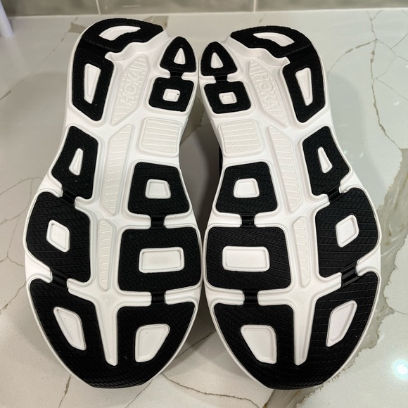 Hoka Bondi 9 Running Shoes. Men’s Size 11D Color Black / White - Picture 9 of 9